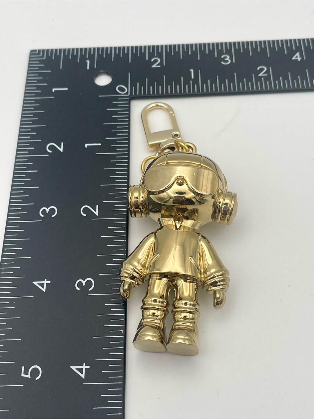 Gold-tone Metallic Robot Astronaut Figurine Keychain Charm - Picture 5 of 5